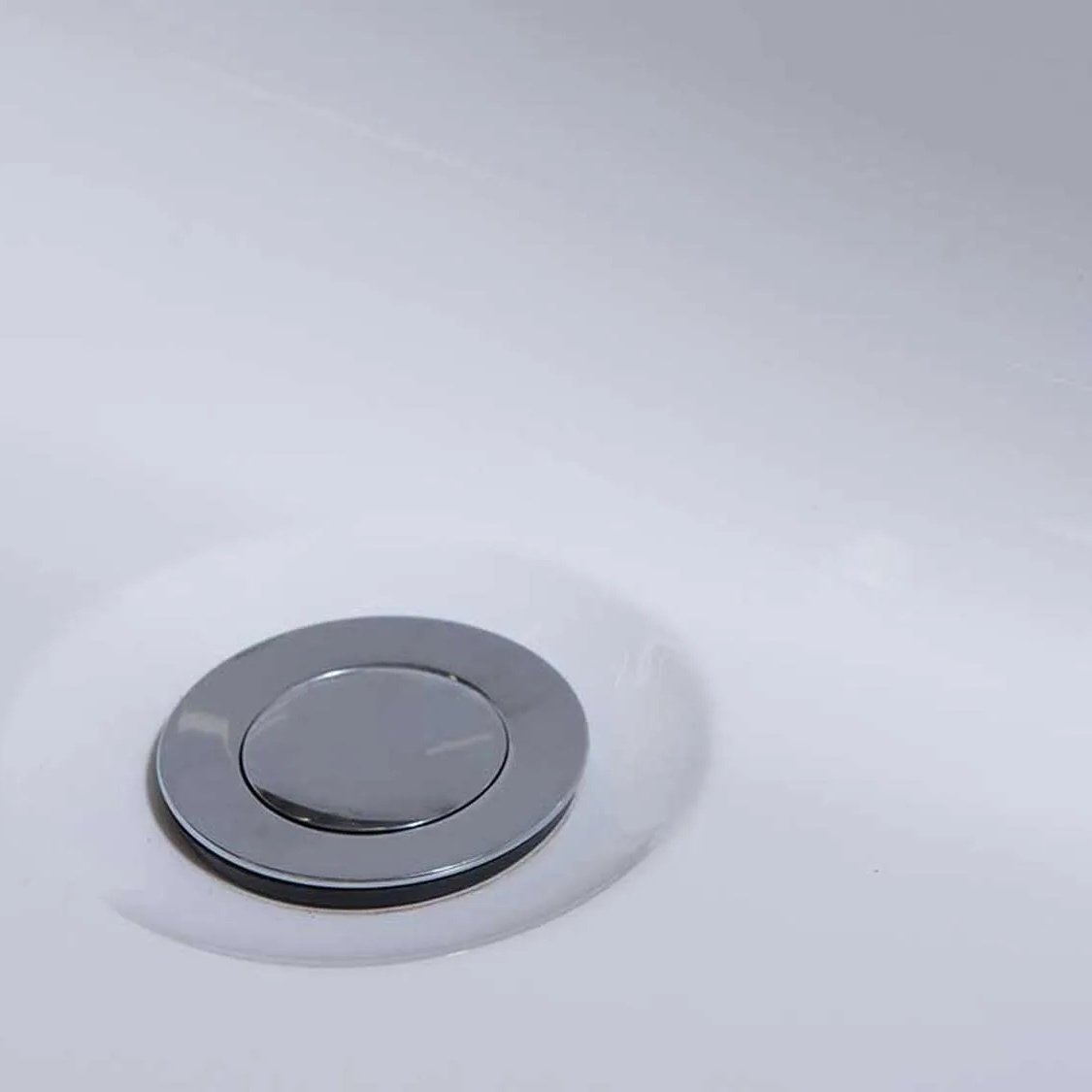 Arena White Built-in Oval Bath – 1800 x 960mm - Image 9