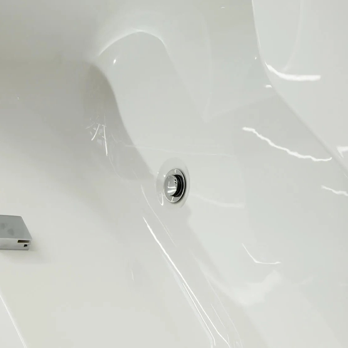 Piazza White Built-in Corner Bath – 1350 x 1350 x 1900mm - Image 7